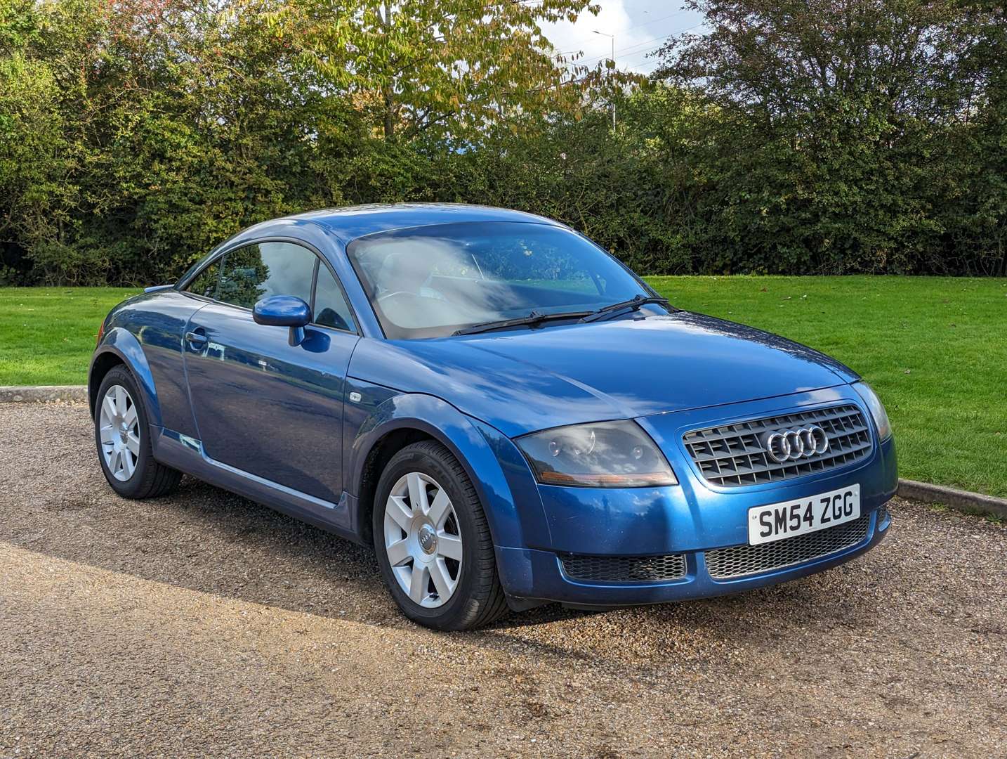 <p>2004 AUDI TT&nbsp;</p>