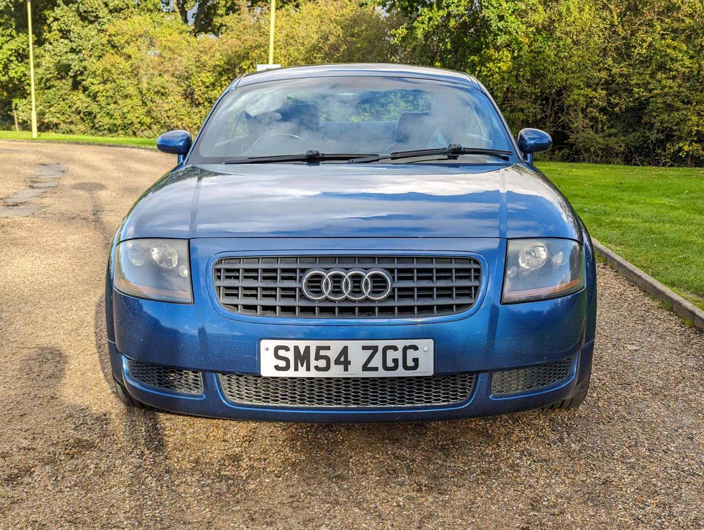 <p>2004 AUDI TT&nbsp;</p>