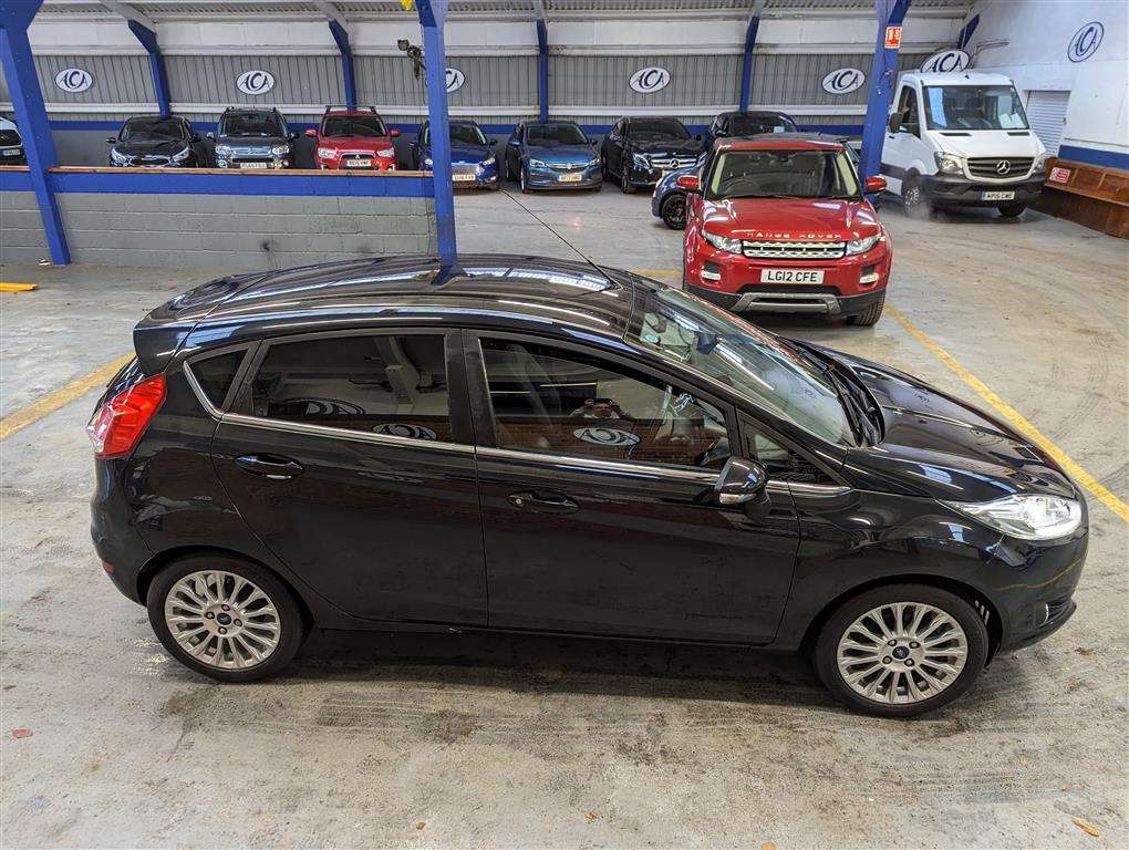 <p>2014 FORD FIESTA TITANIUM AUTO</p>