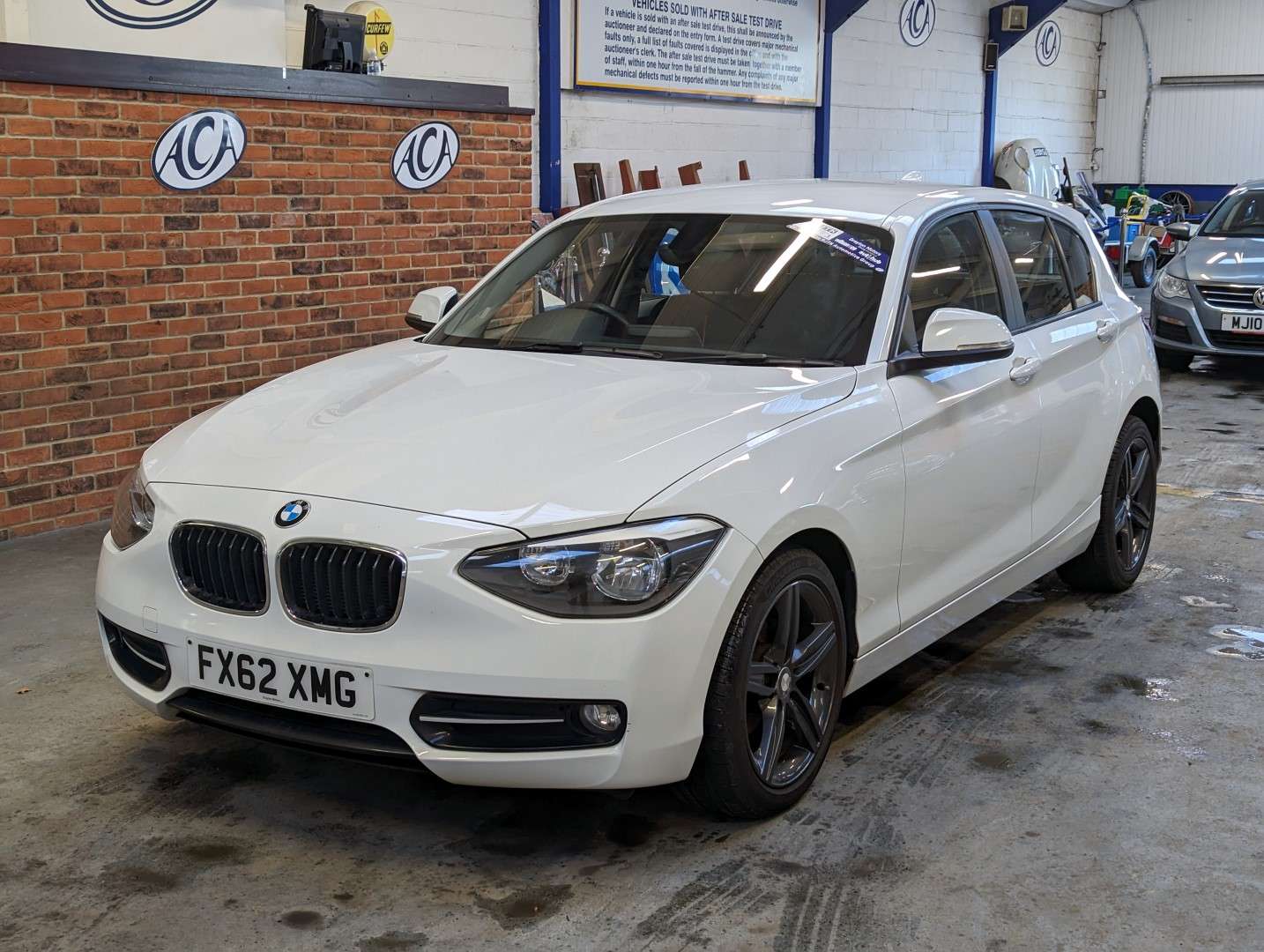 <p>2012 BMW 116D SPORT</p>