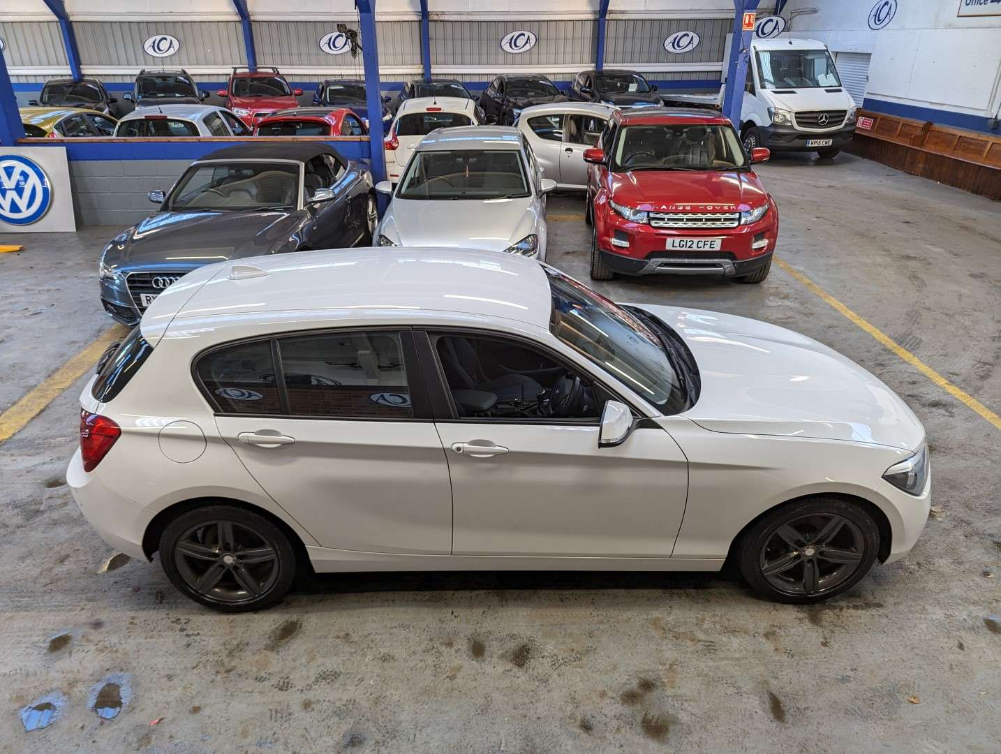 <p>2012 BMW 116D SPORT</p>