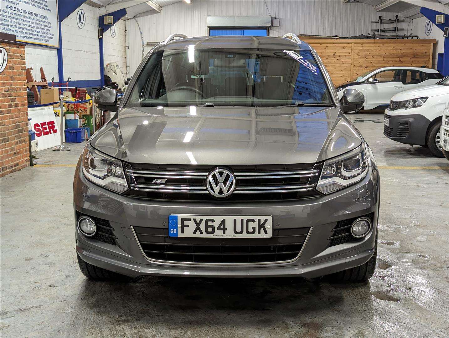 <p>2014 VOLKSWAGEN TIGUAN R LINE TDI BMT 4MO</p>