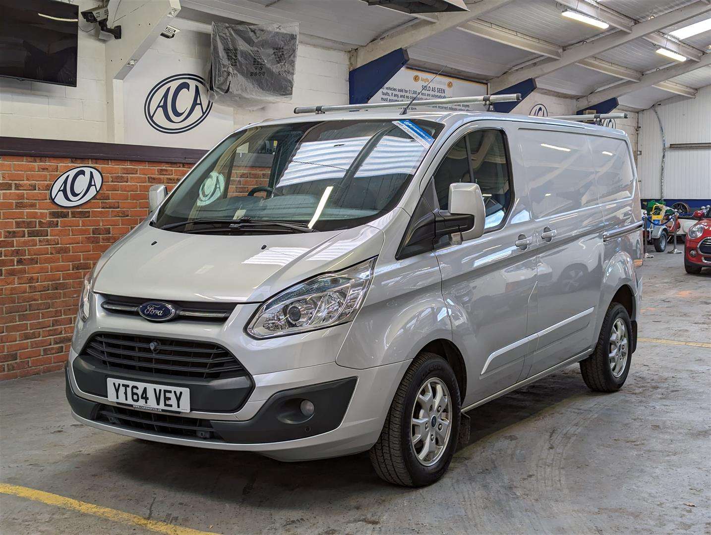 <p>2014 FORD TRANSIT CUSTOM 270 LTD E-TECH</p>