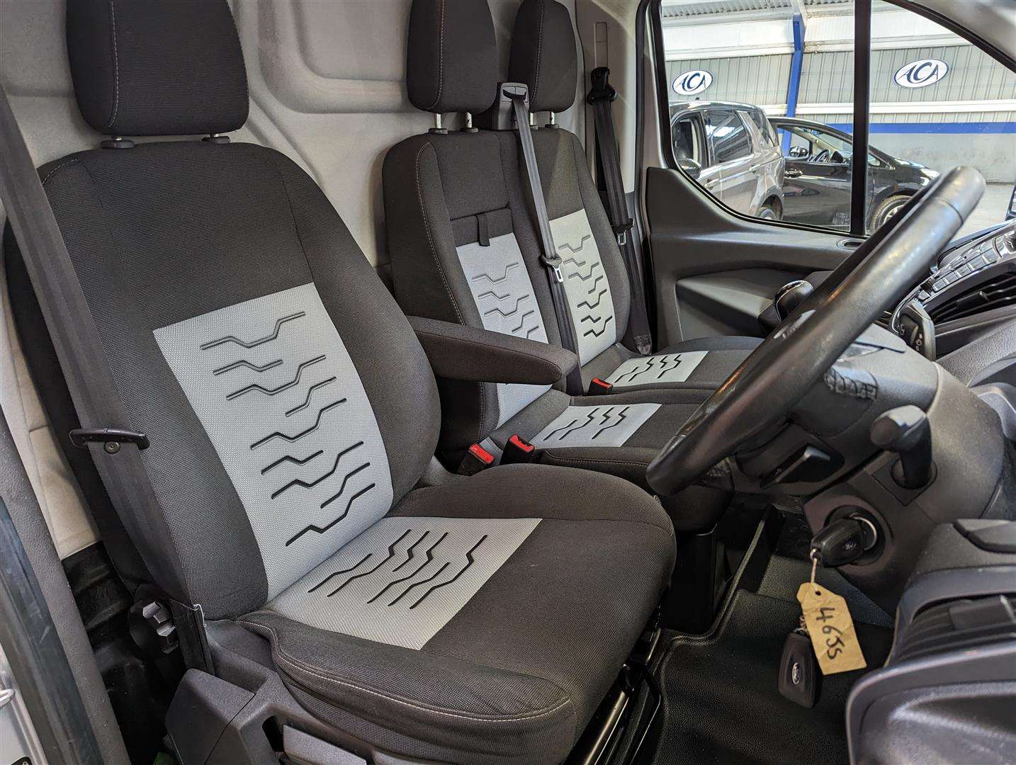 <p>2014 FORD TRANSIT CUSTOM 270 LTD E-TECH</p>