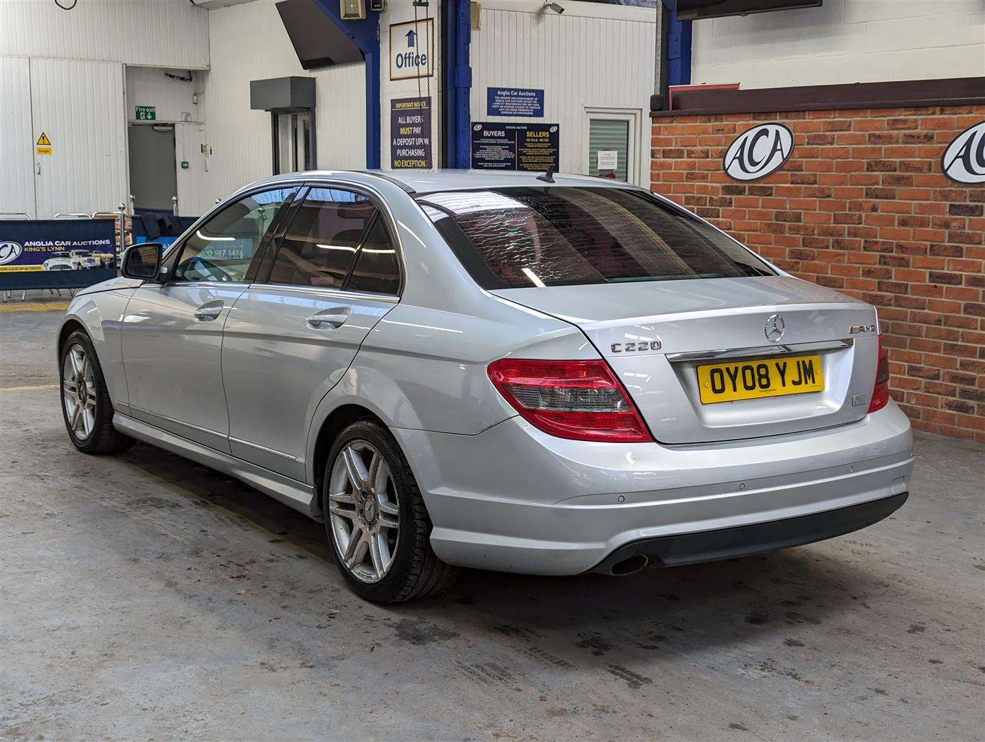 <p>2008 MERCEDES C220 SPORT CDI</p>