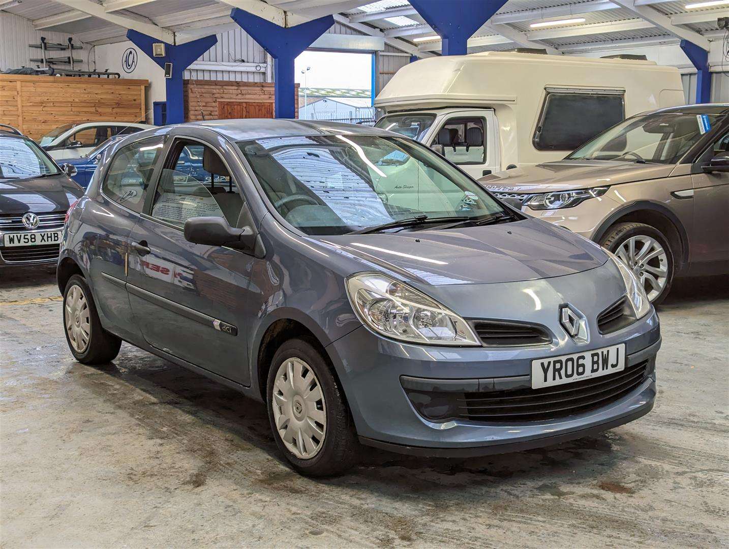 <p>2006 RENAULT CLIO EXPRESSION DCI 68</p>