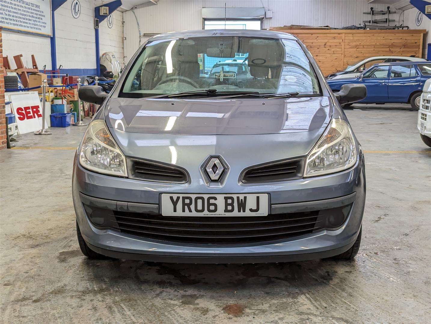 <p>2006 RENAULT CLIO EXPRESSION DCI 68</p>