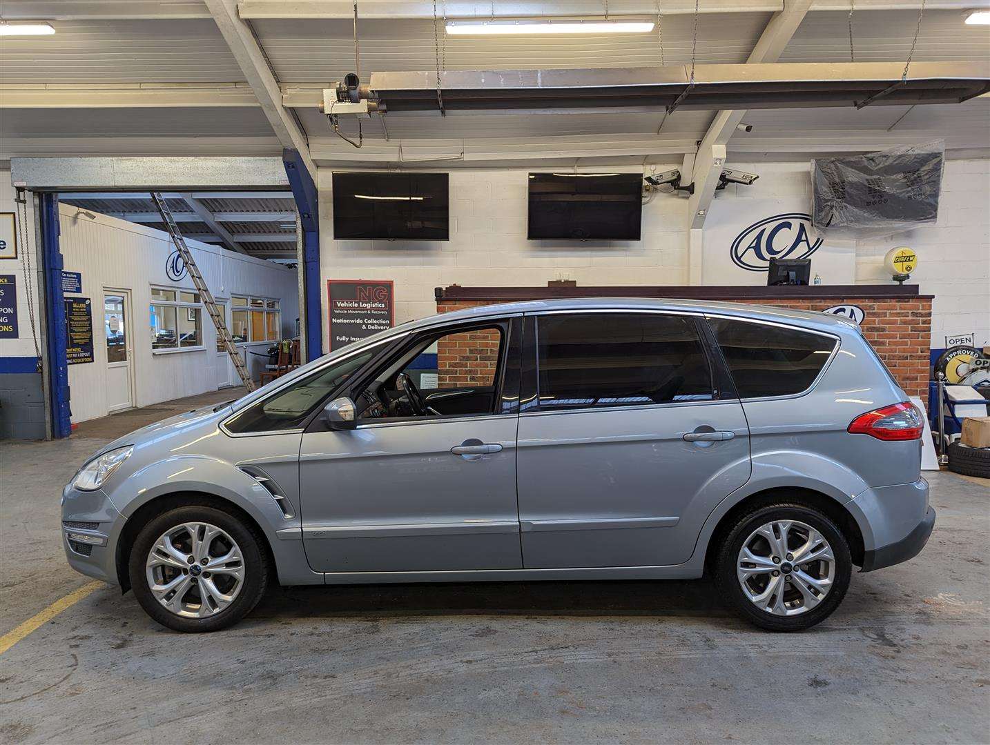 <p>2010 FORD S-MAX TITANIUM TDCI</p>