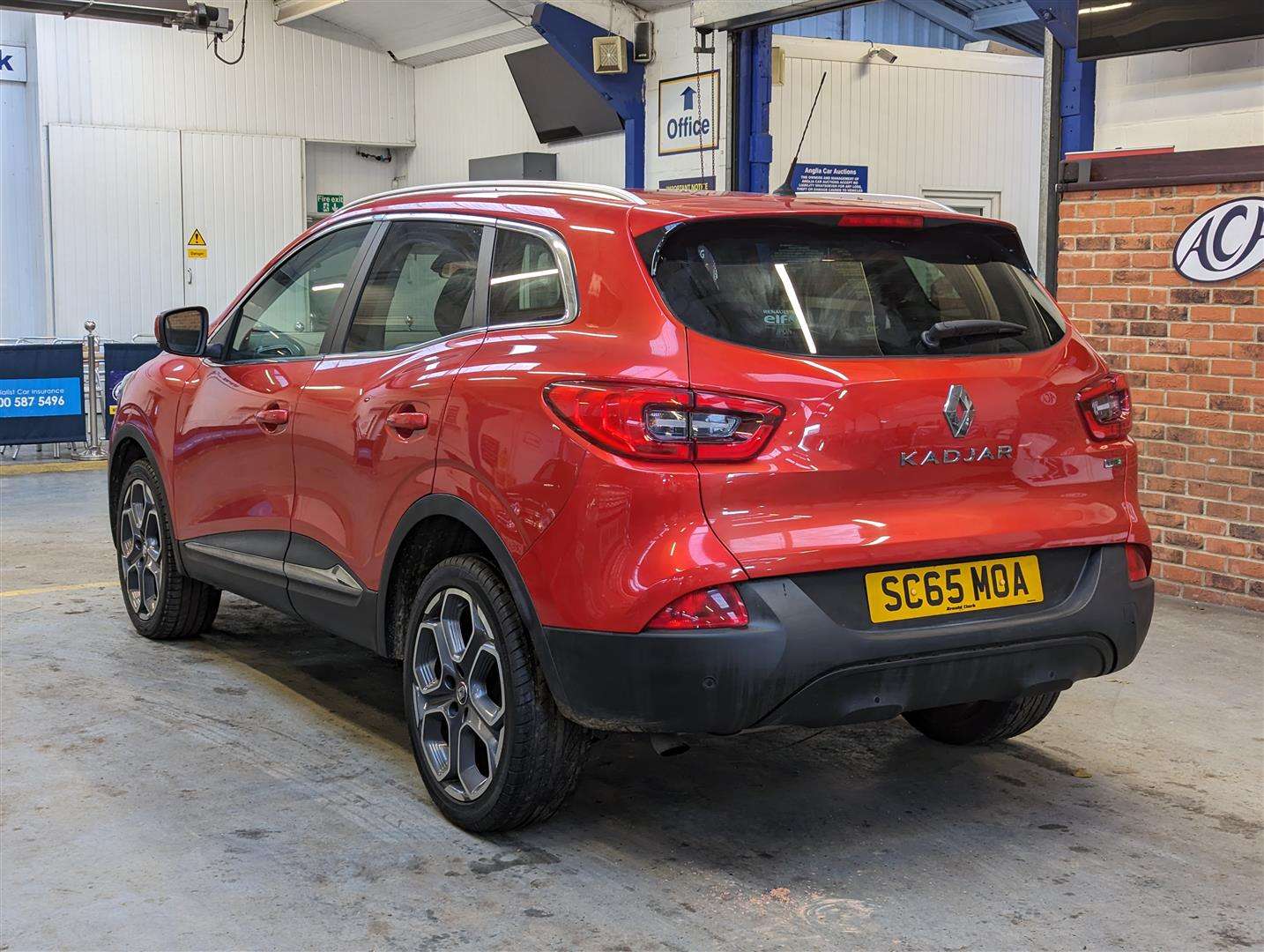 <p>2015 RENAULT KADJAR DYNAMIQUE S NAV DC</p>