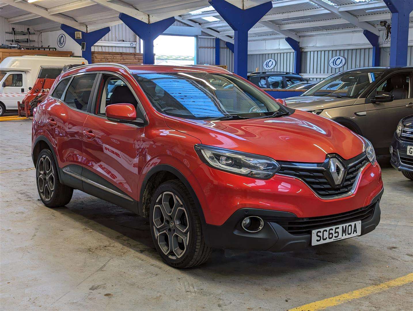 <p>2015 RENAULT KADJAR DYNAMIQUE S NAV DC</p>