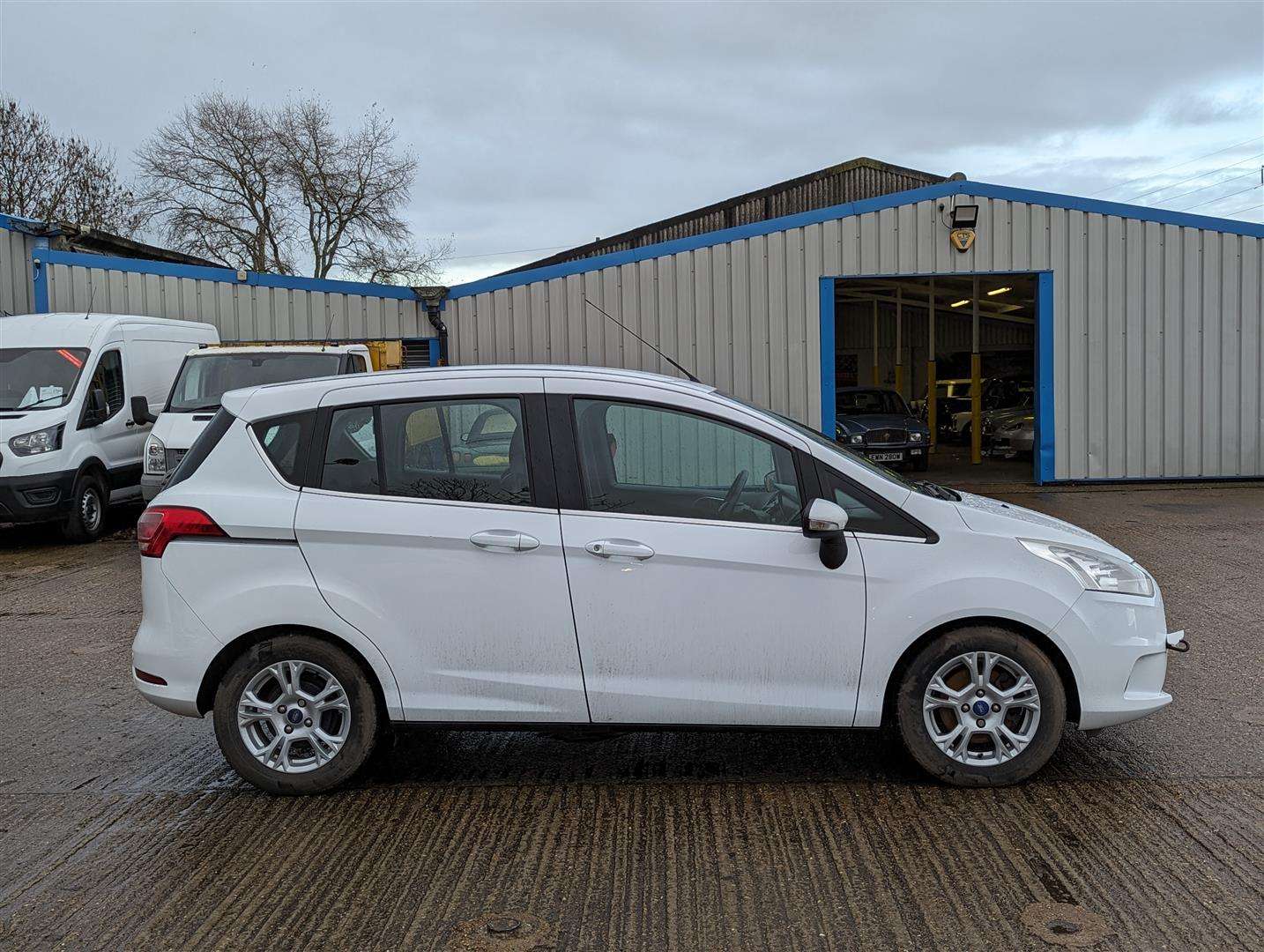 <p>2012 FORD B-MAX ZETEC TURBO</p>