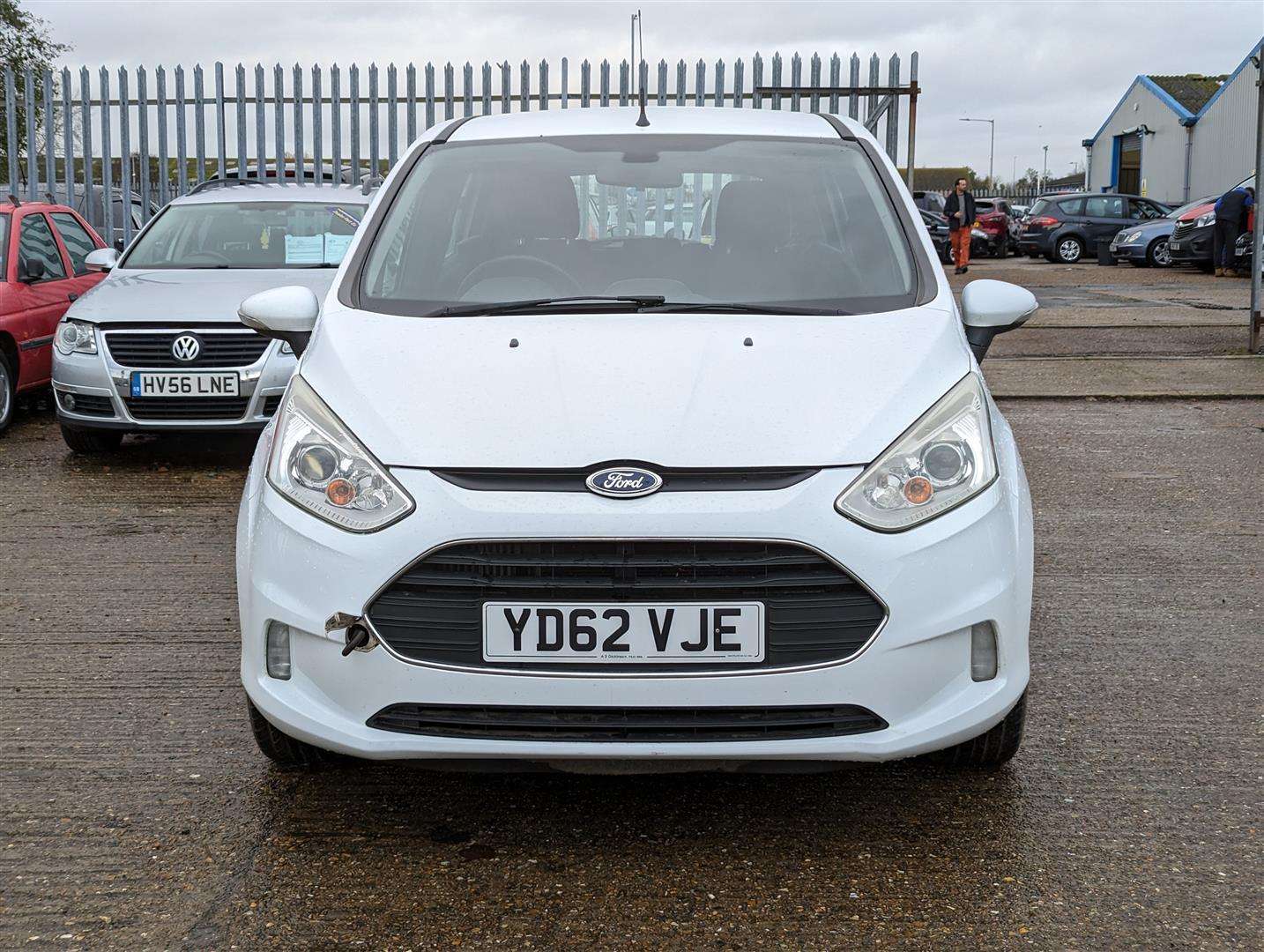 <p>2012 FORD B-MAX ZETEC TURBO</p>