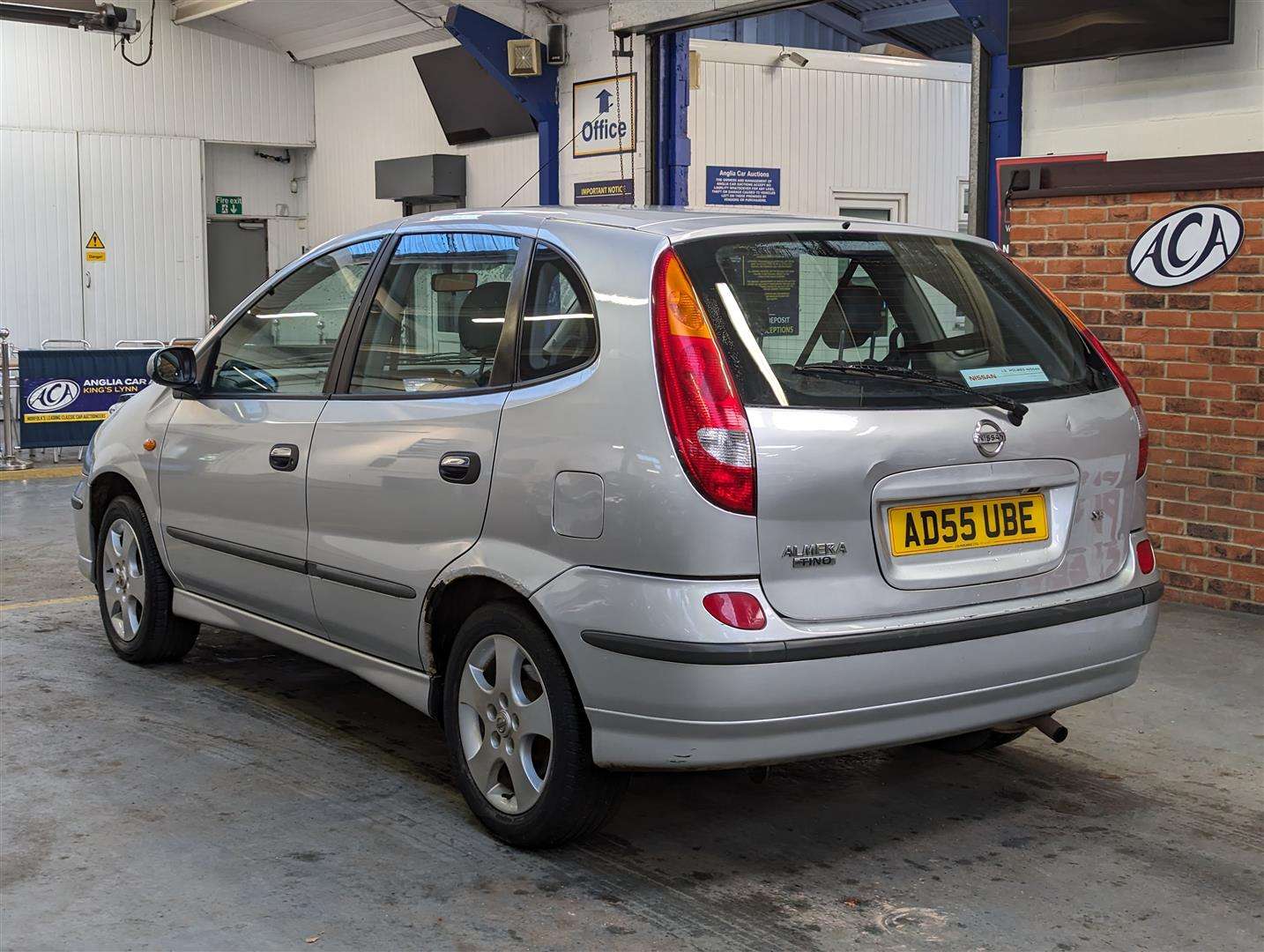 <p>2005 NISSAN ALMERA TINO SE</p>