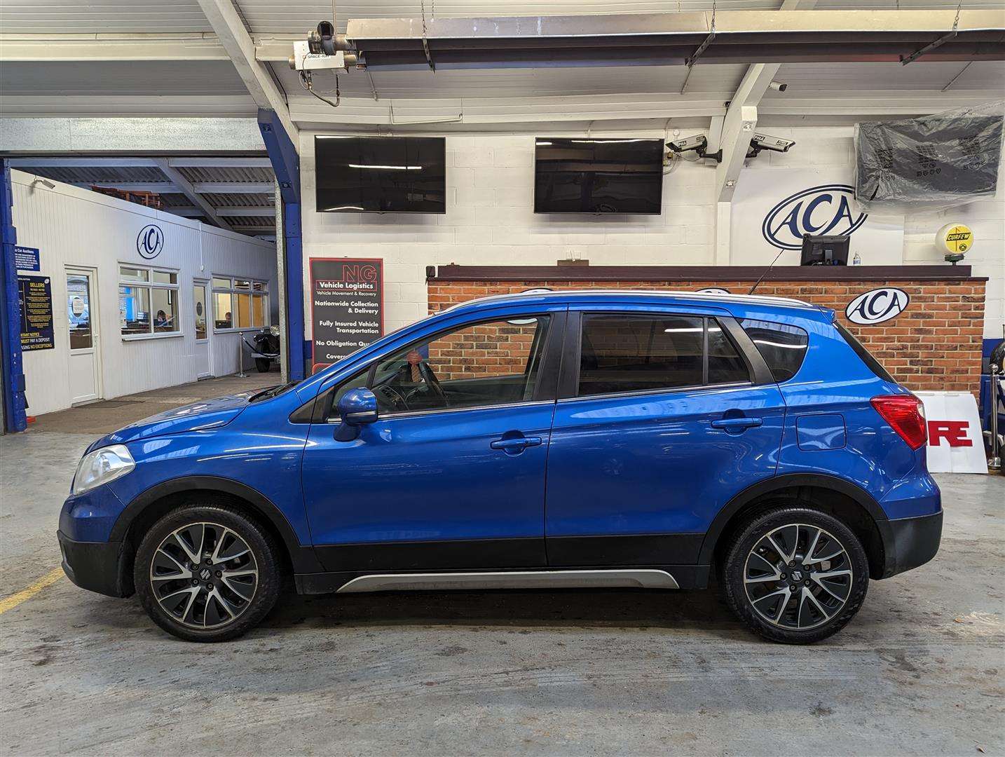 <p>2015 SUZUKI SX4 S-CROSS SZ-T CVT</p>