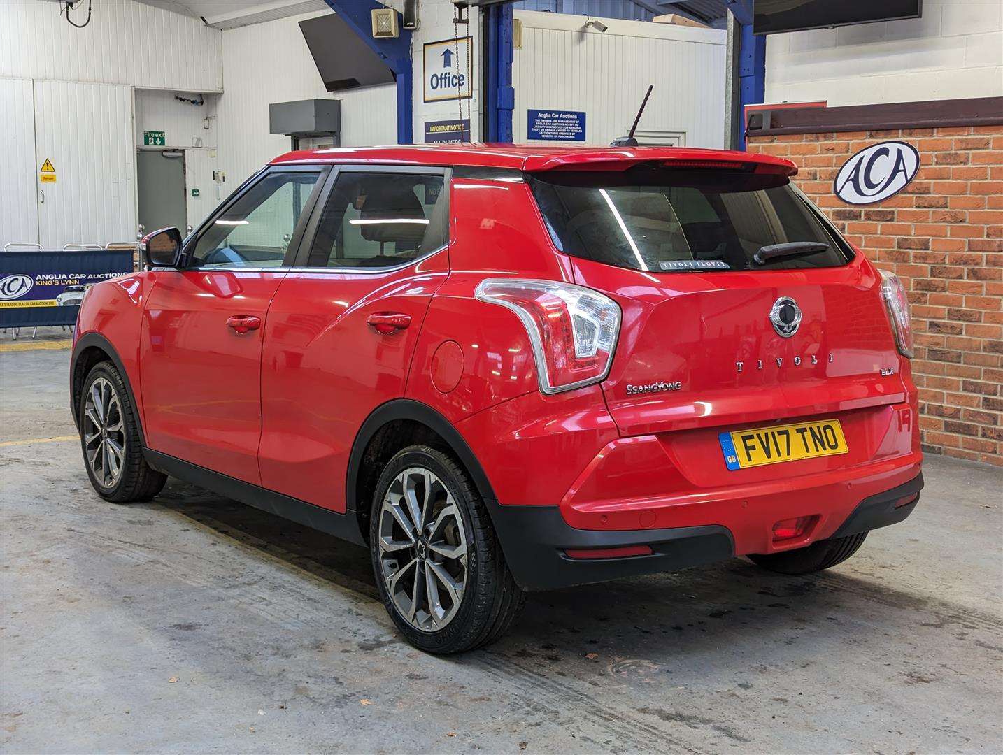 <p>2017 SSANGYONG TIVOLI ELX</p>