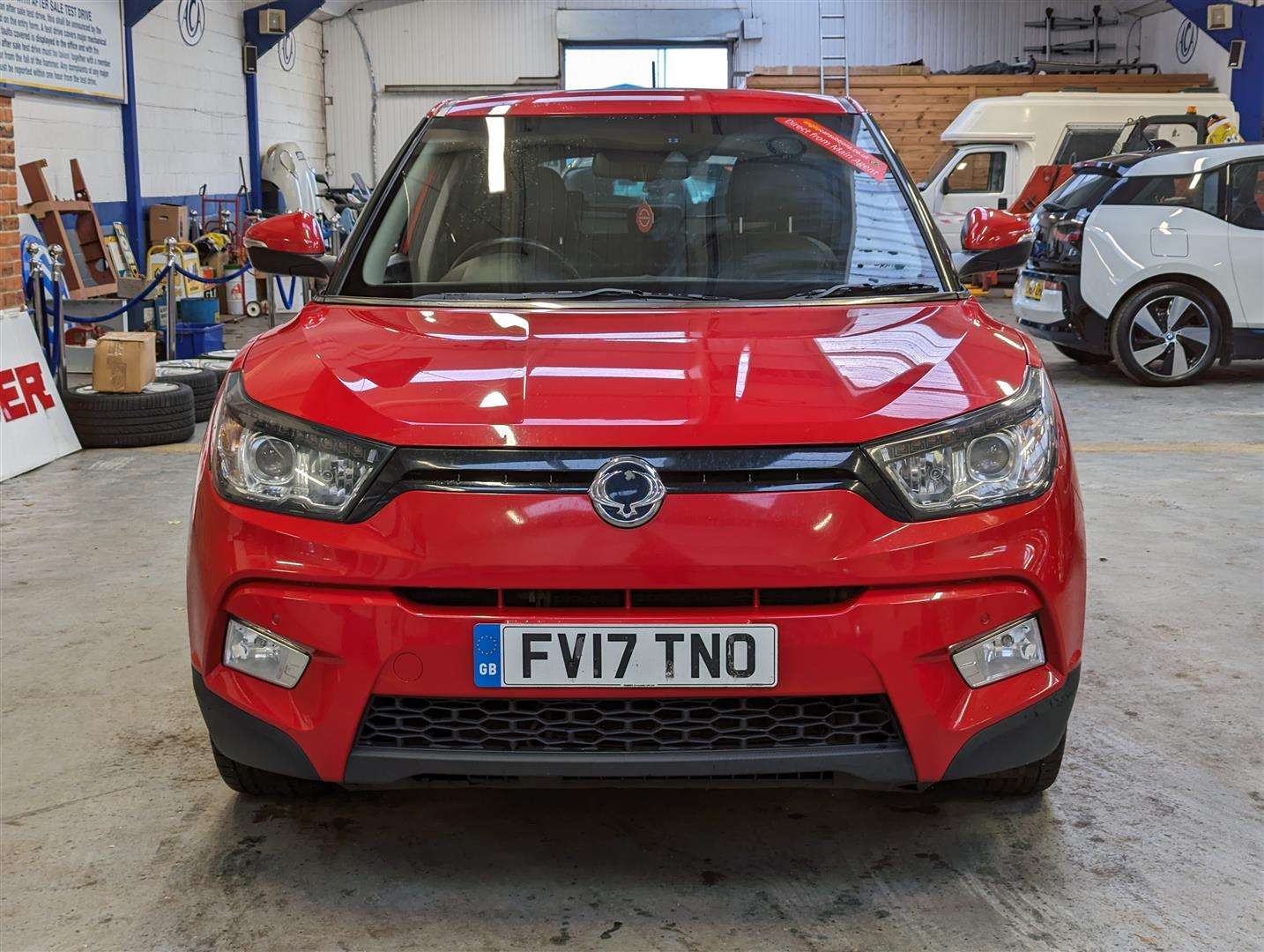 <p>2017 SSANGYONG TIVOLI ELX</p>