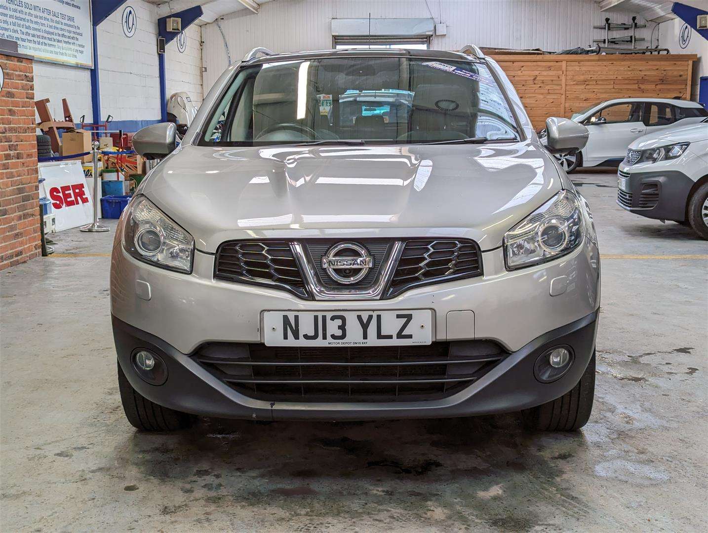 <p>2013 NISSAN QASHQAI TEKNA</p>