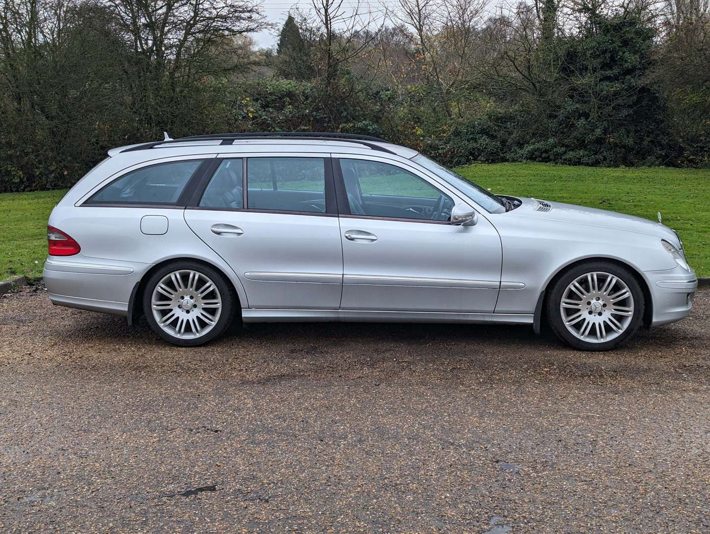 <p>2006 MERCEDES E320 CDI SPORT EST AUTO&nbsp;</p>