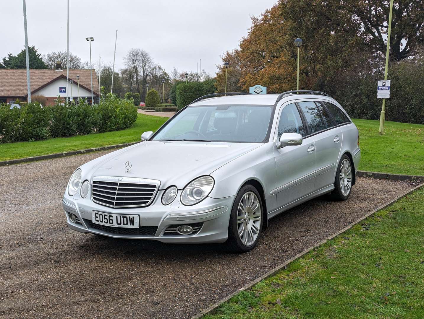 <p>2006 MERCEDES E320 CDI SPORT EST AUTO&nbsp;</p>