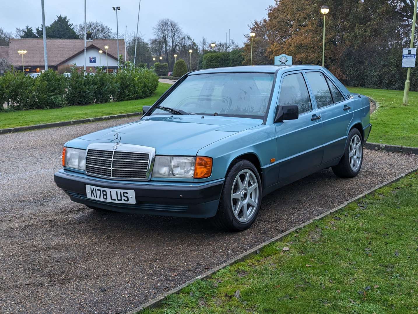 <p>1992 MERCEDES 190E 1.8</p>