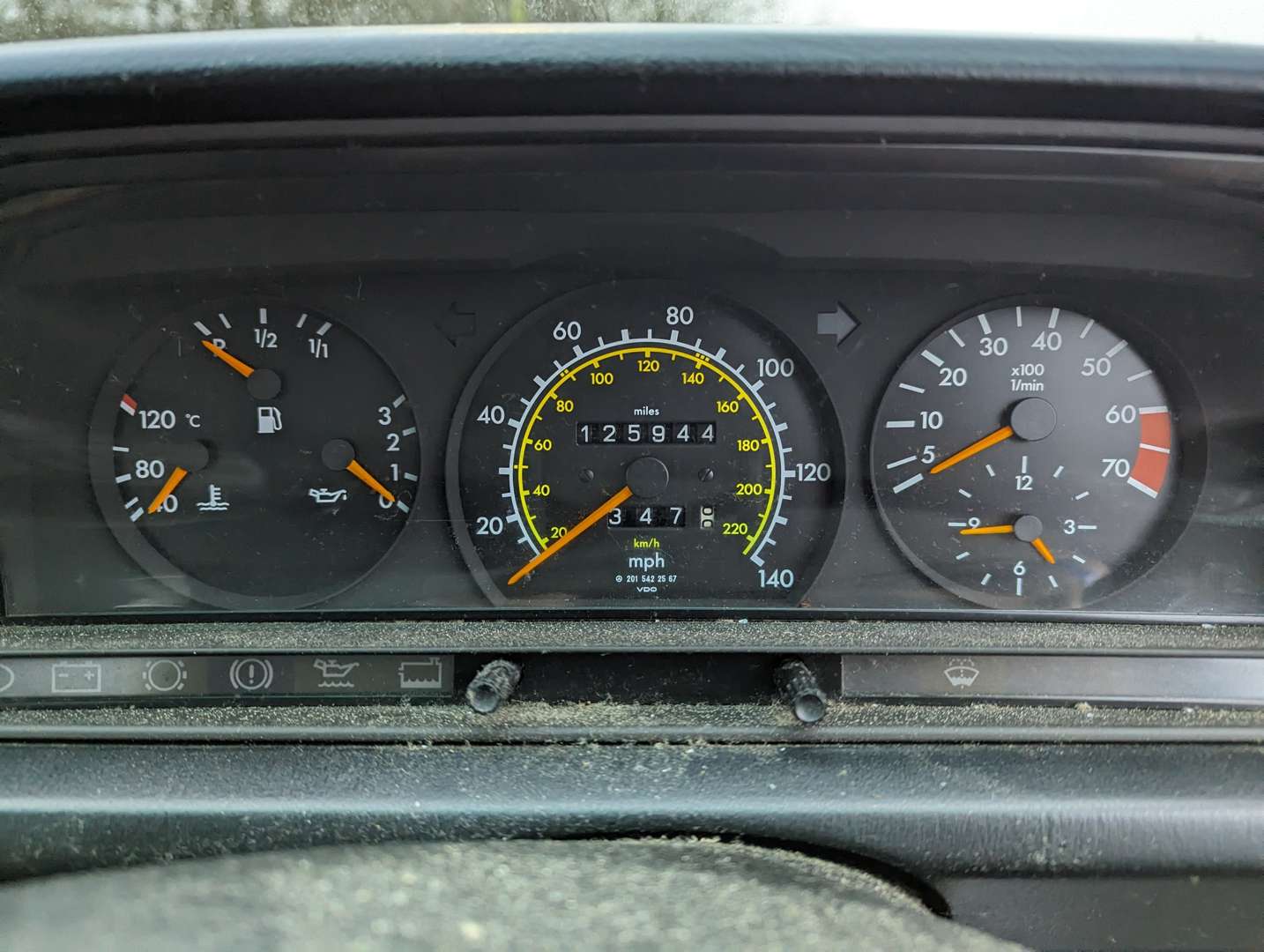 <p>1992 MERCEDES 190E 1.8</p>