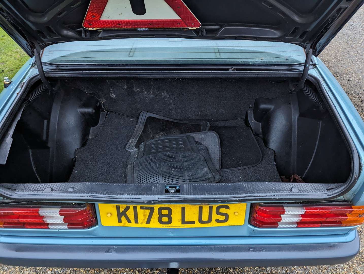 <p>1992 MERCEDES 190E 1.8</p>