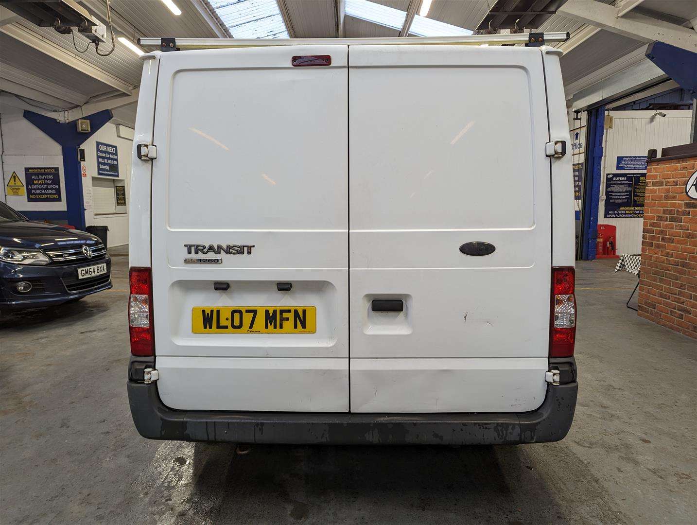 <p>2007 FORD TRANSIT 85 T260S FWD</p>