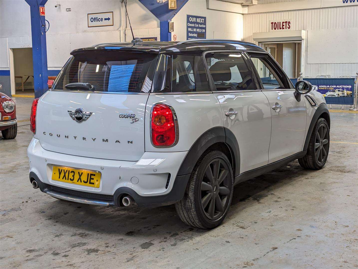 <p>2013 MINI COUNTRYMAN COOPER SD</p>