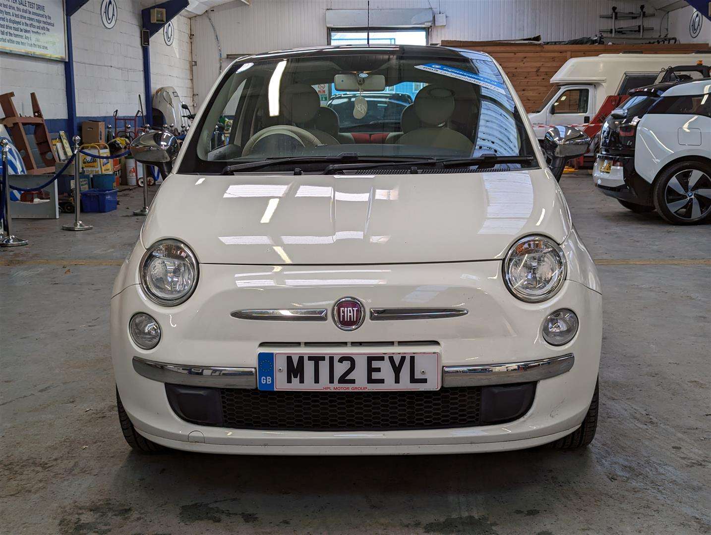 <p>2012 FIAT 500 LOUNGE</p>