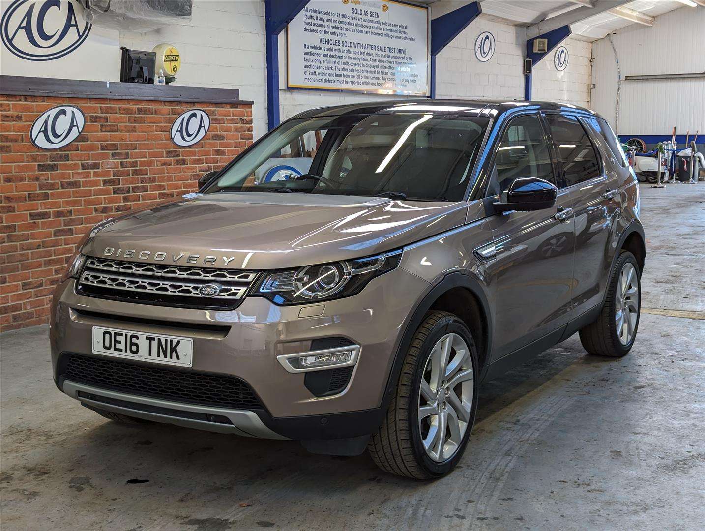 <p>2016 LAND ROVER DISCOVERY SPORT LUXURY HSE</p>