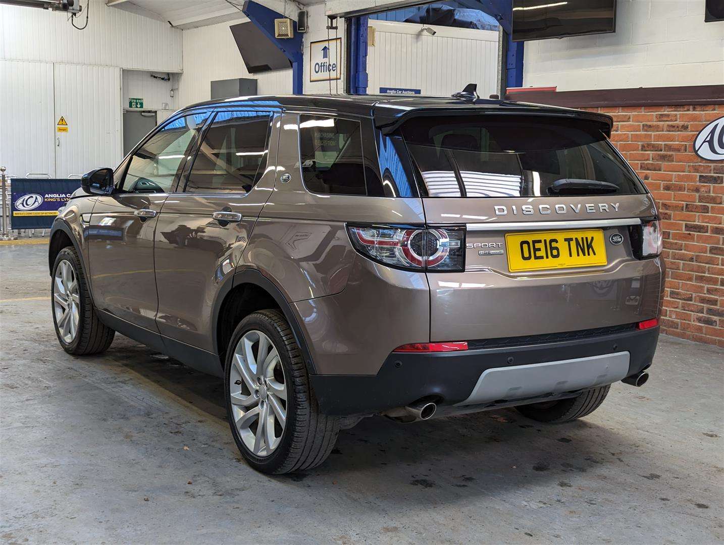 <p>2016 LAND ROVER DISCOVERY SPORT LUXURY HSE</p>