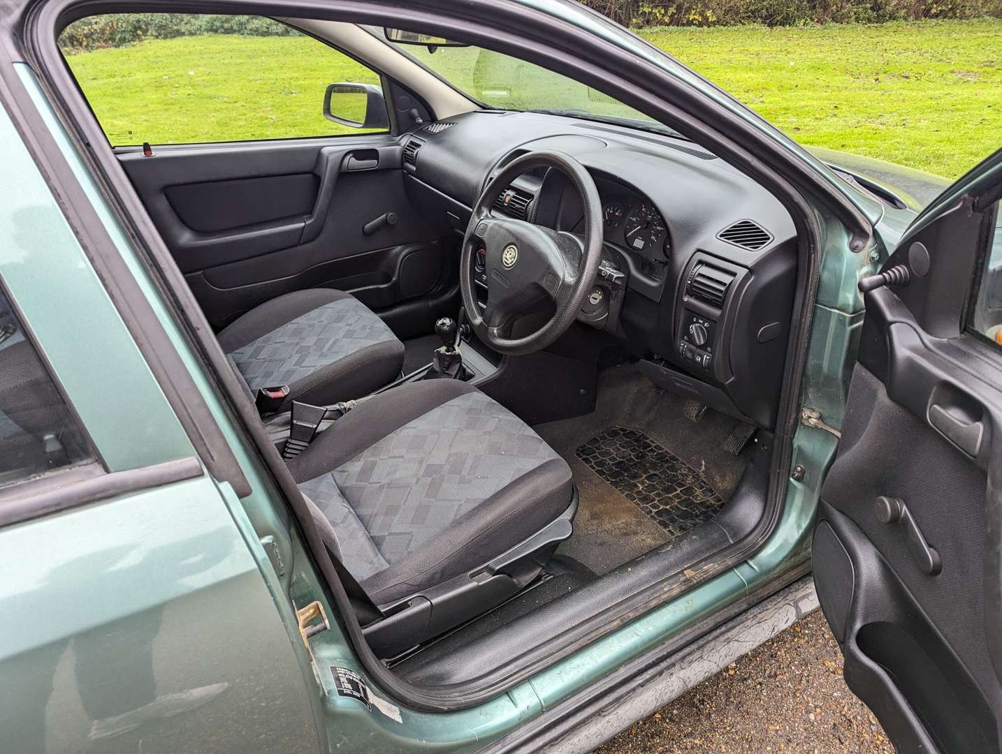 <p>1998 VAUXHALL ASTRA CLUB 1.6 8V&nbsp;</p>