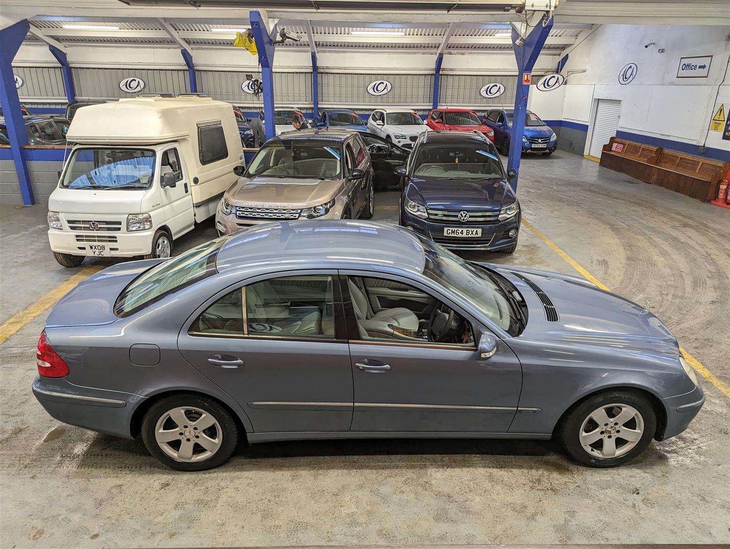 <p>2005 MERCEDES E270 CDI ELEGANCE</p>