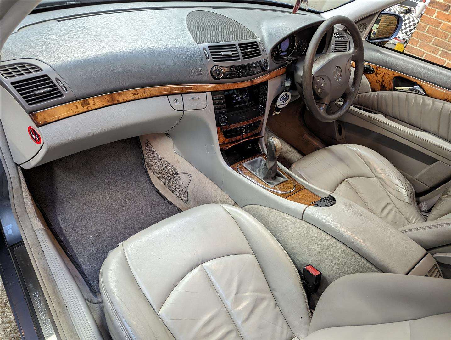 <p>2005 MERCEDES E270 CDI ELEGANCE</p>