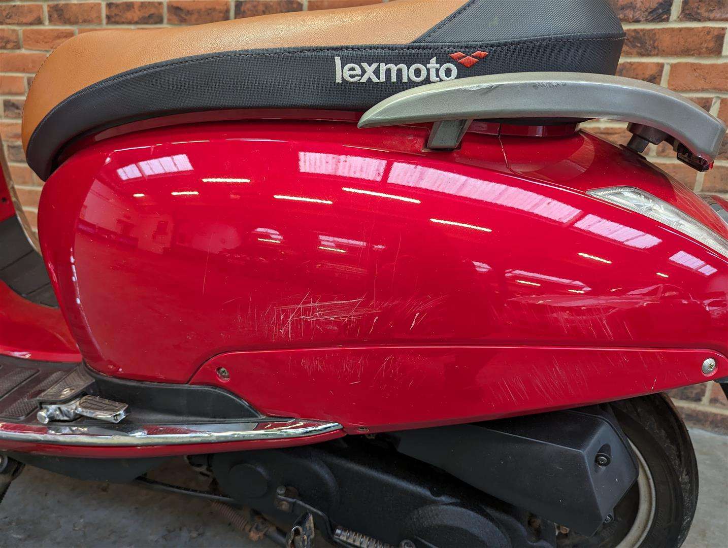 <p>2016 LEXMOTO WY 50 QT-110 VIENNA</p>