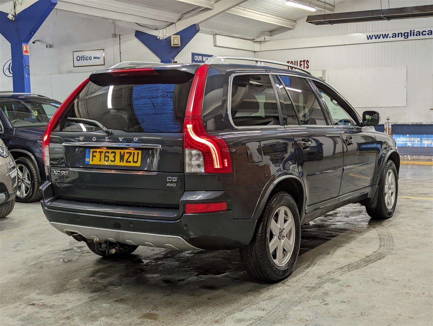 <p>2014 VOLVO XC90 ES D5 AWD AUTO</p>