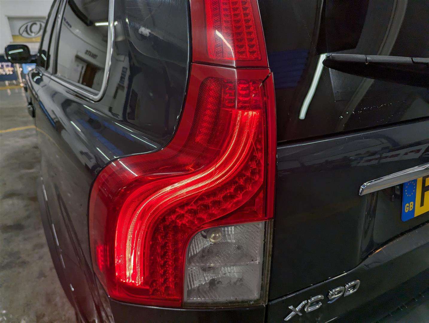 <p>2014 VOLVO XC90 ES D5 AWD AUTO</p>