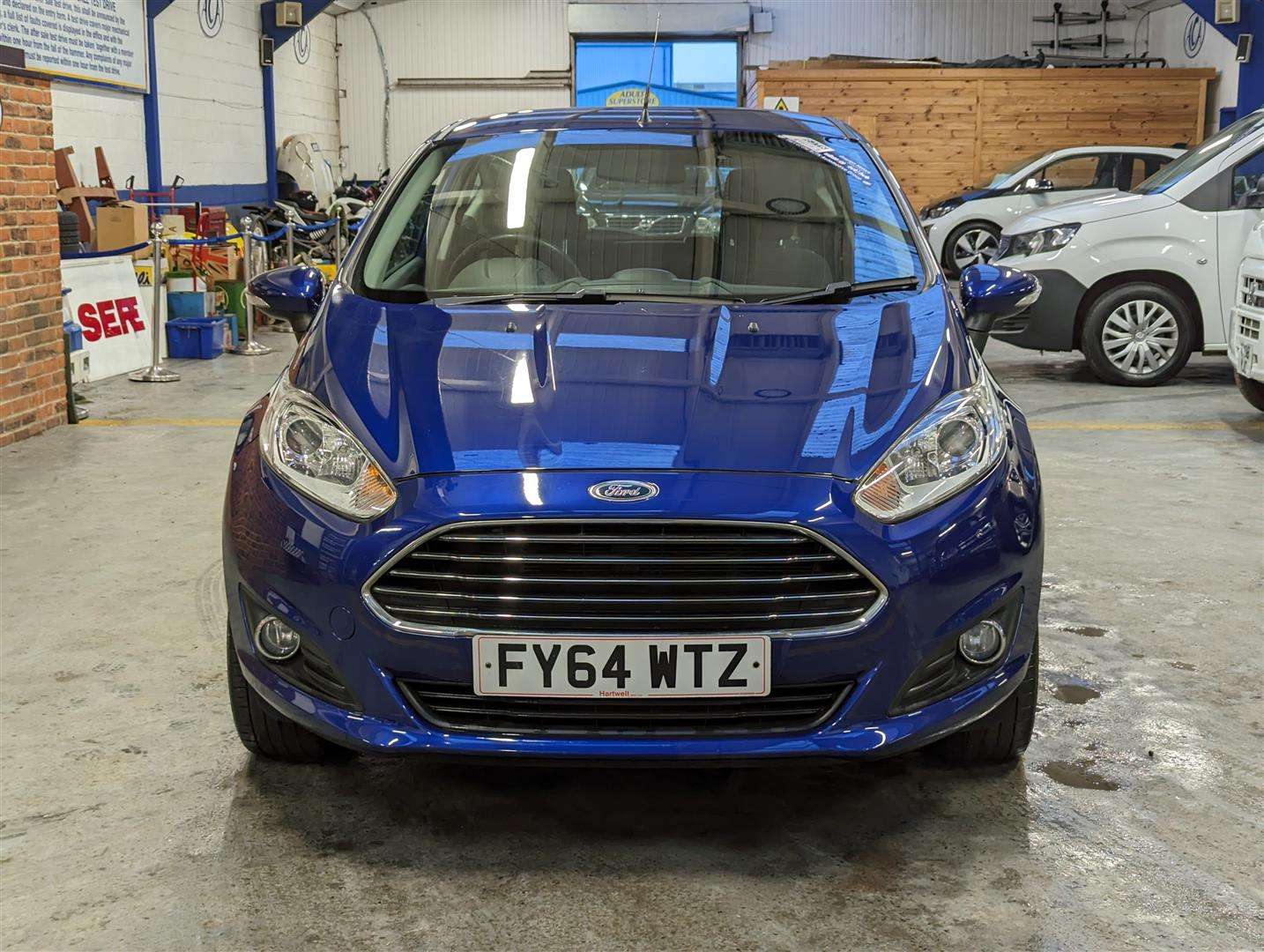 <p>2015 FORD FIESTA ZETEC</p>