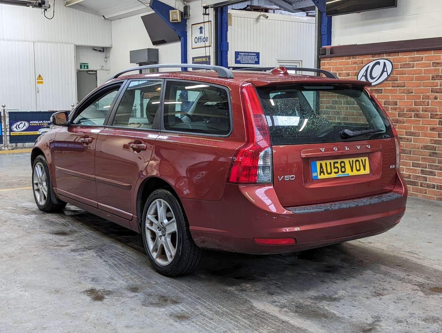 <p>2008 VOLVO V50 SE D</p>