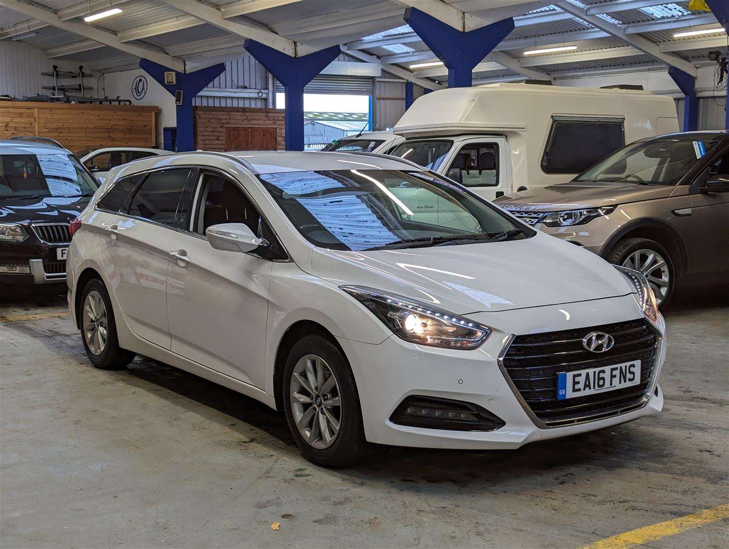 <p>2016 HYUNDAI I40 SE NAV CRDI BLUE DRIV</p>