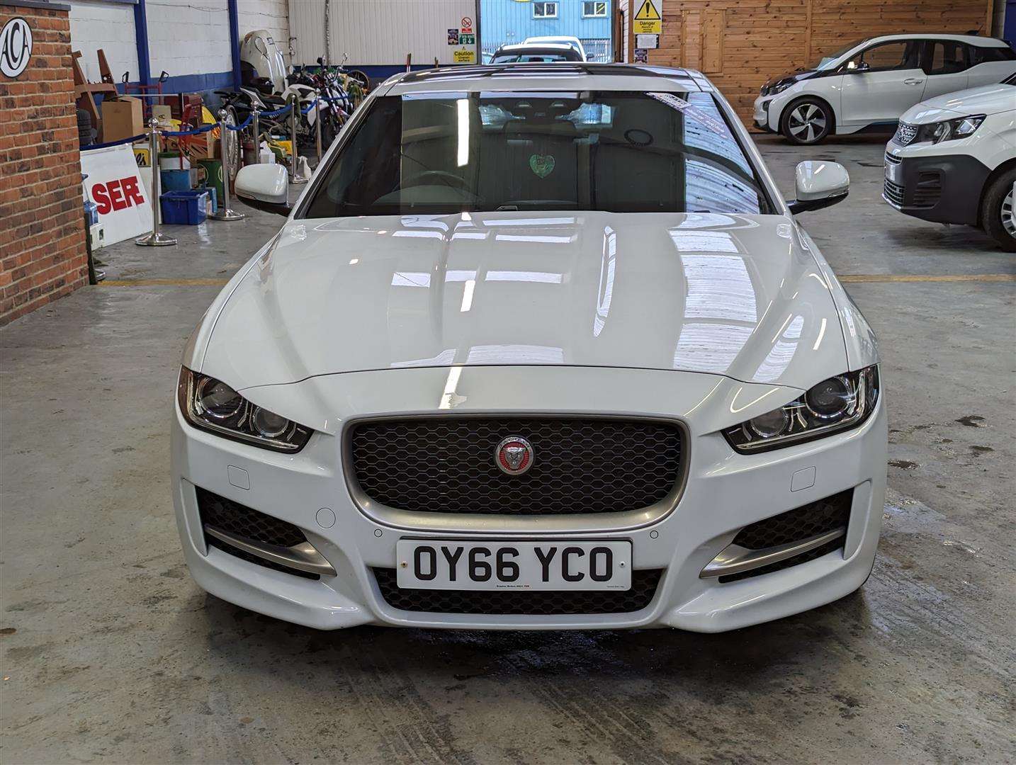 <p>2016 JAGUAR XE R-SPORT D AUTO</p>