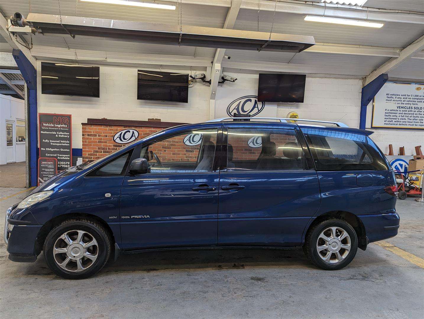 <p>2004 TOYOTA PREVIA T2 VVTI</p>