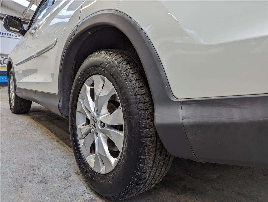 <p>2014 HONDA CR-V S I-DTEC 4X2</p>