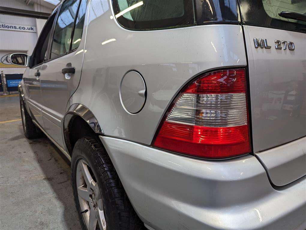 <p>2003 MERCEDES ML270 CDI AUTO</p>