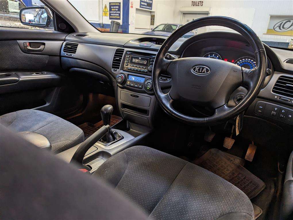 <p>2009 KIA MAGENTIS GS</p>