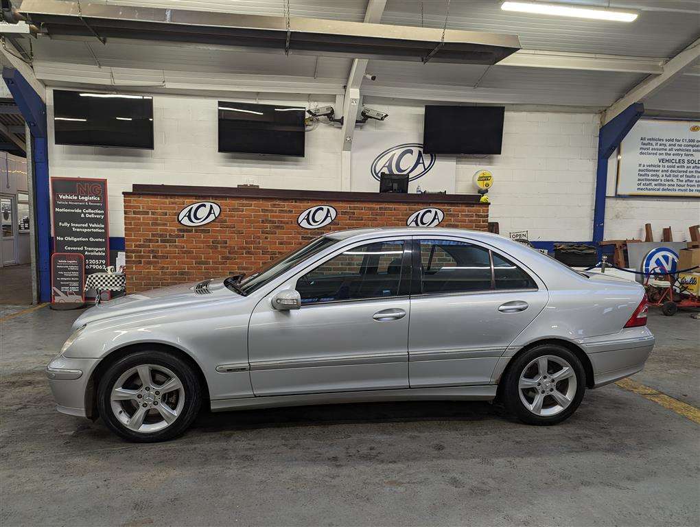 <p>2004 MERCEDES C200 CDI AVANTGARDE SE AUTO</p>