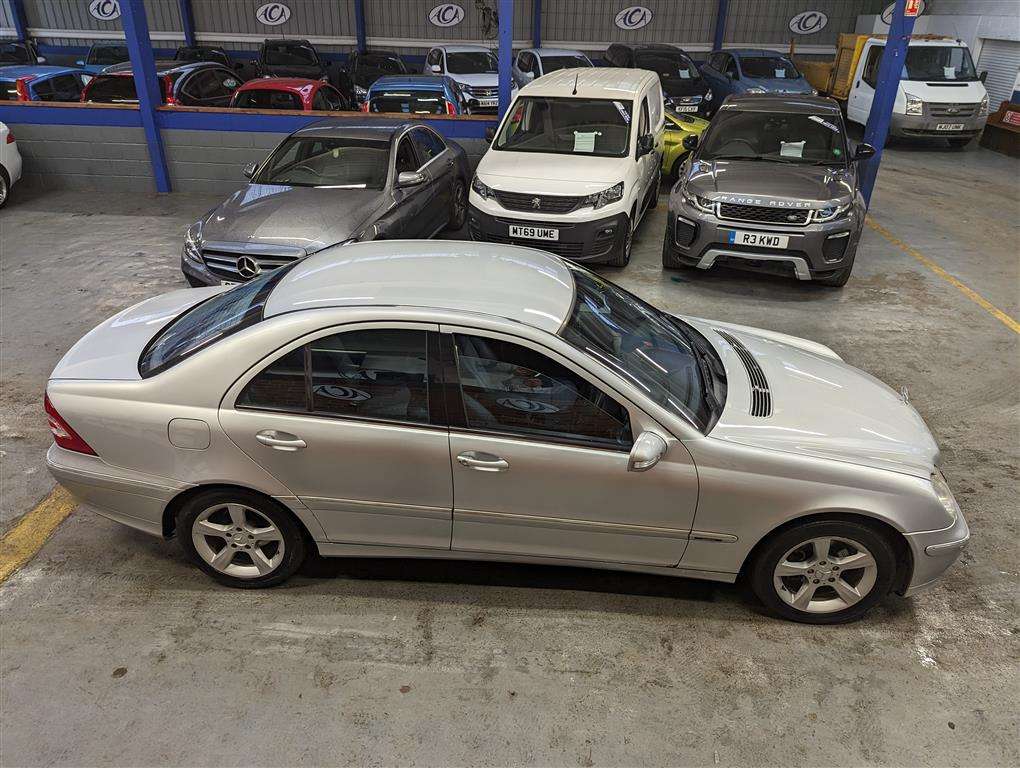 <p>2004 MERCEDES C200 CDI AVANTGARDE SE AUTO</p>