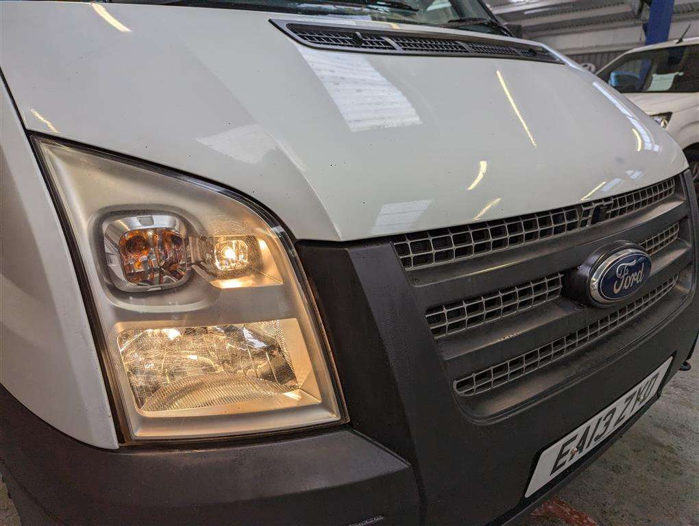 <p>2013 FORD TRANSIT 100 T280 FWD</p>