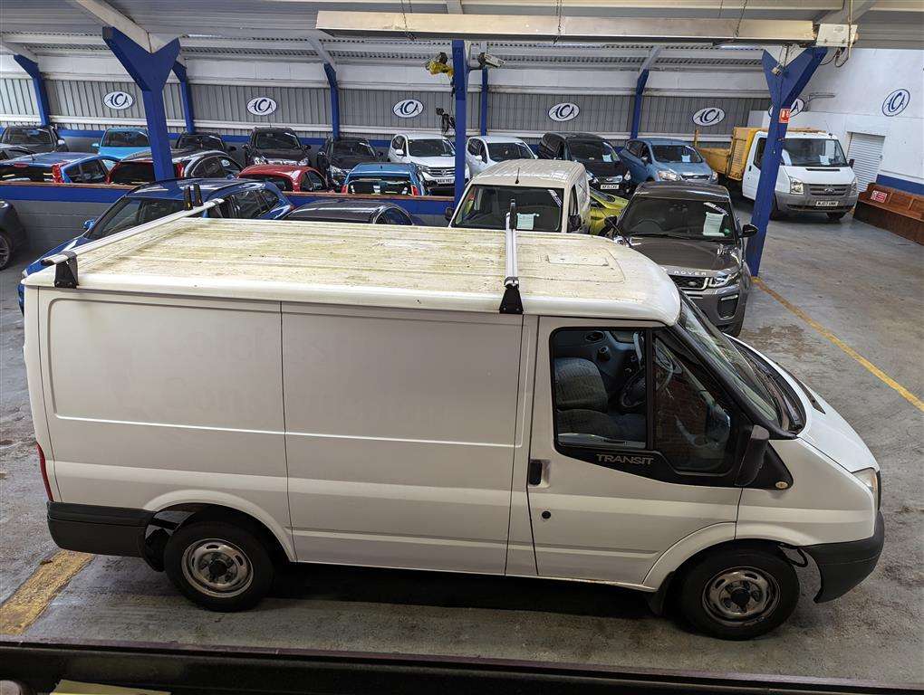 <p>2013 FORD TRANSIT 100 T280 FWD</p>