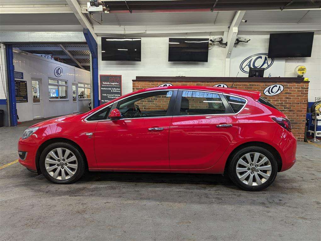 <p>2013 VAUXHALL ASTRA ELITE CDTI S/S SOLD</p>